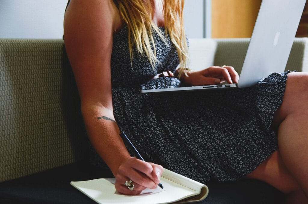 Comment augmenter ses revenus sans quitter son emploi